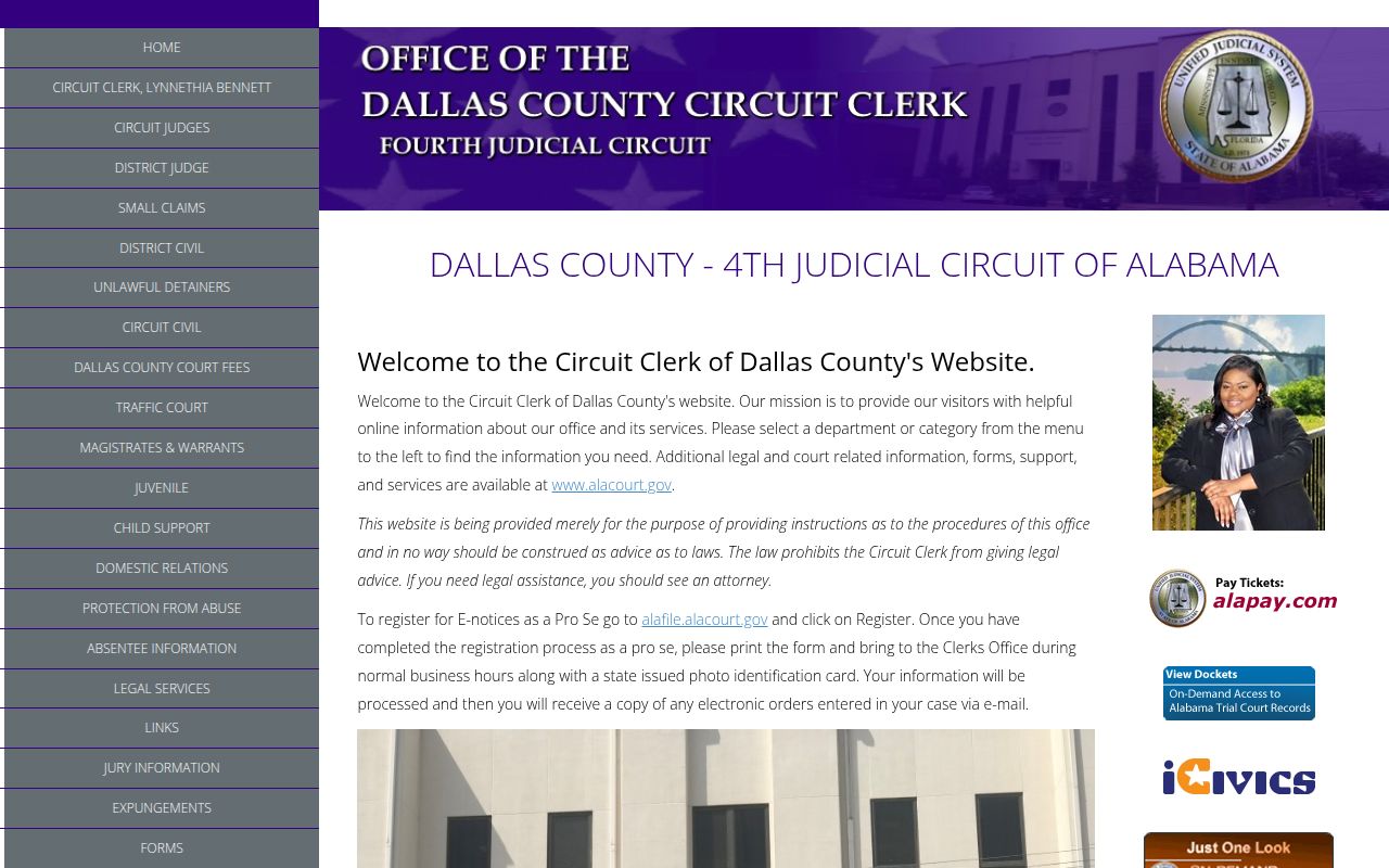 Dallas County Circuit Court website showing court information and case search options